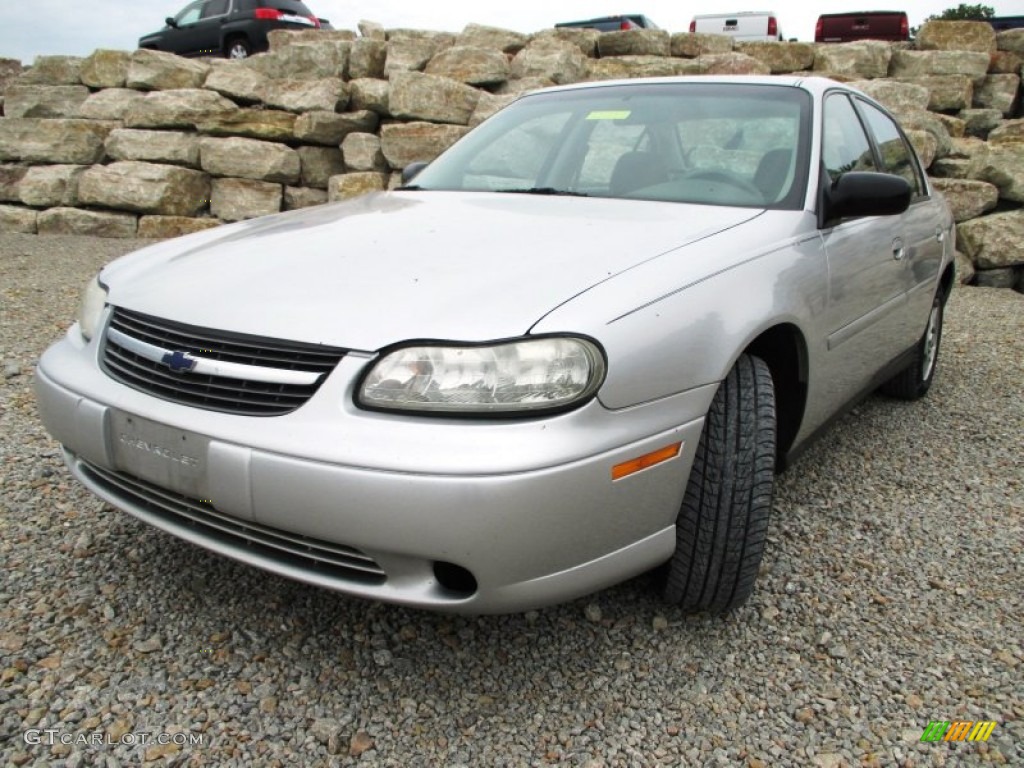 2003 Malibu Sedan - Galaxy Silver Metallic / Gray photo #2