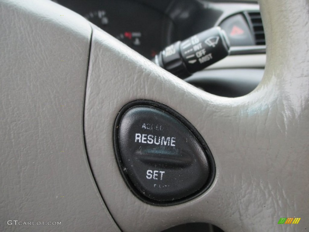 2003 Malibu Sedan - Galaxy Silver Metallic / Gray photo #7