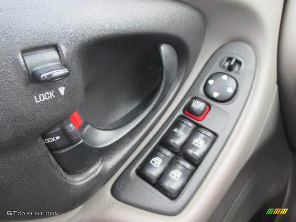 2003 Chevrolet Malibu Sedan Controls Photos