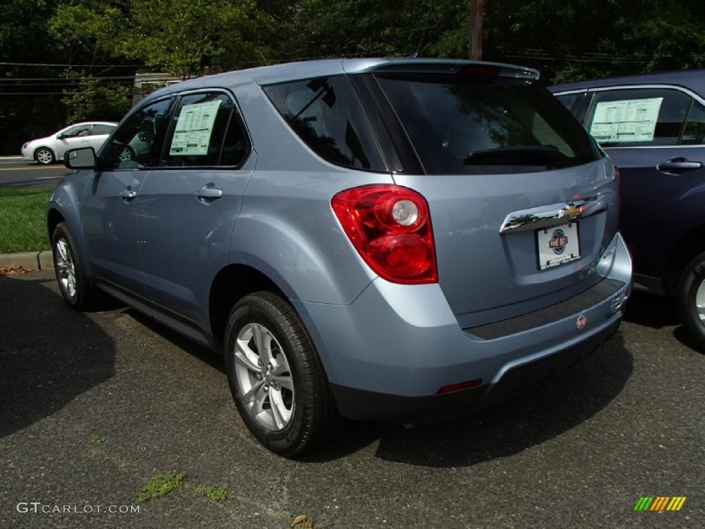 2014 Equinox LS - Silver Topaz Metallic / Light Titanium/Jet Black photo #2