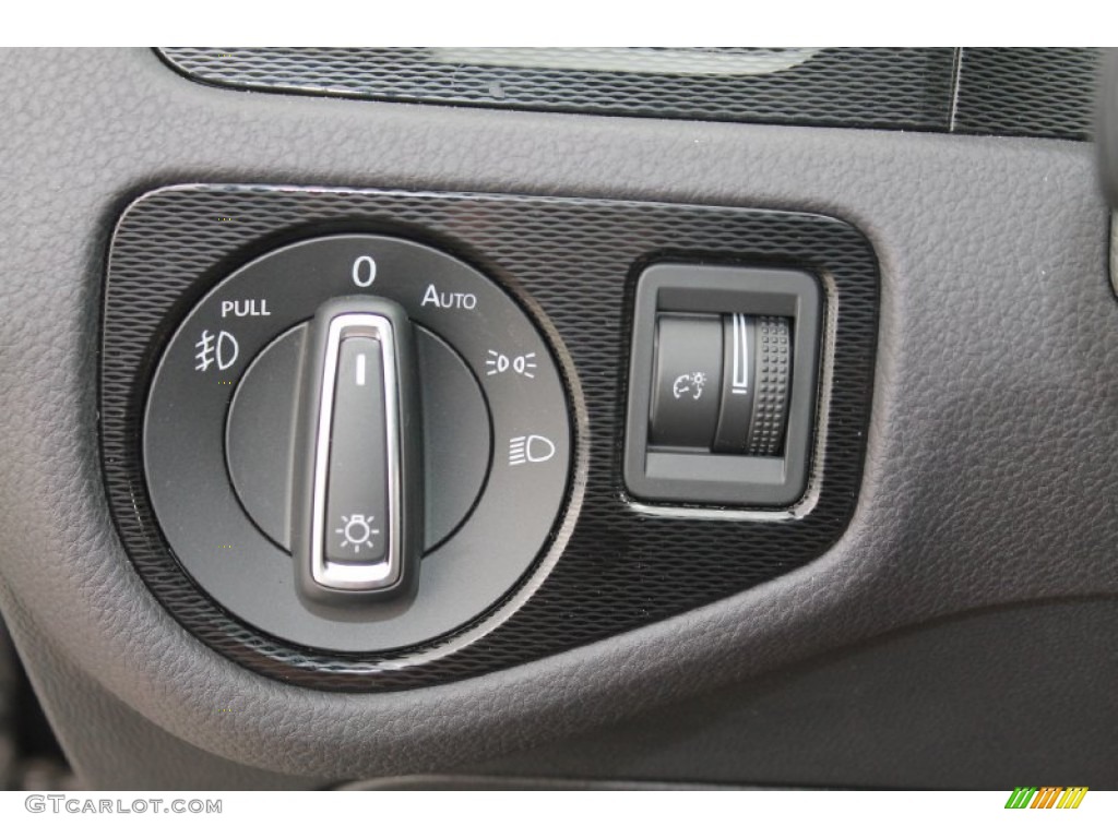 2015 Volkswagen Golf GTI 4-Door 2.0T SE Controls Photo #95553915