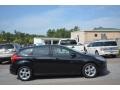 Tuxedo Black - Focus SE Hatchback Photo No. 2