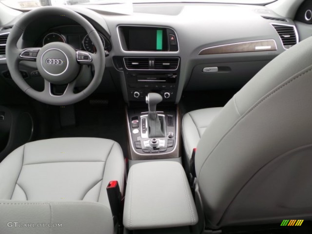 2015 Audi Q5 3.0 TDI Premium Plus quattro Titanium Gray Dashboard Photo #95560238