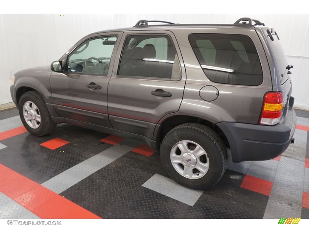 2003 Escape XLT V6 4WD - Dark Shadow Grey Metallic / Medium Dark Flint photo #19