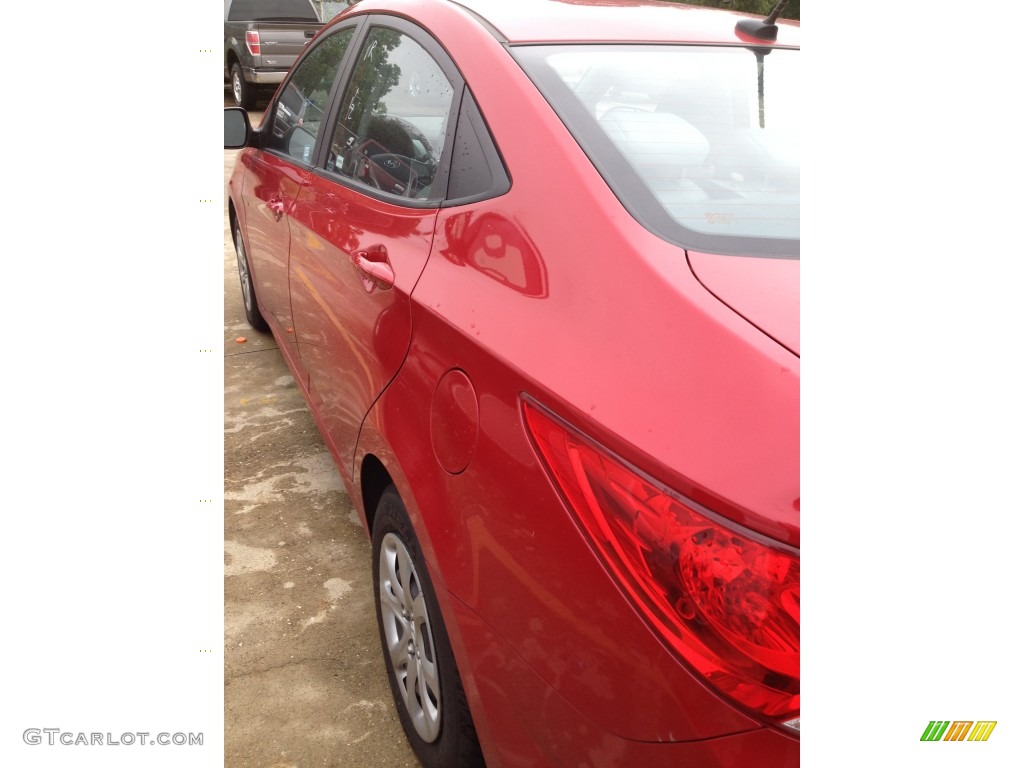 2013 Accent GLS 4 Door - Boston Red / Gray photo #7