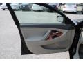 Black - Camry XLE Photo No. 7