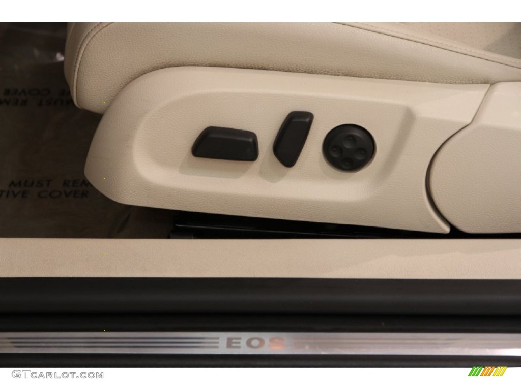 2012 Volkswagen Eos Komfort Controls Photo #95592512