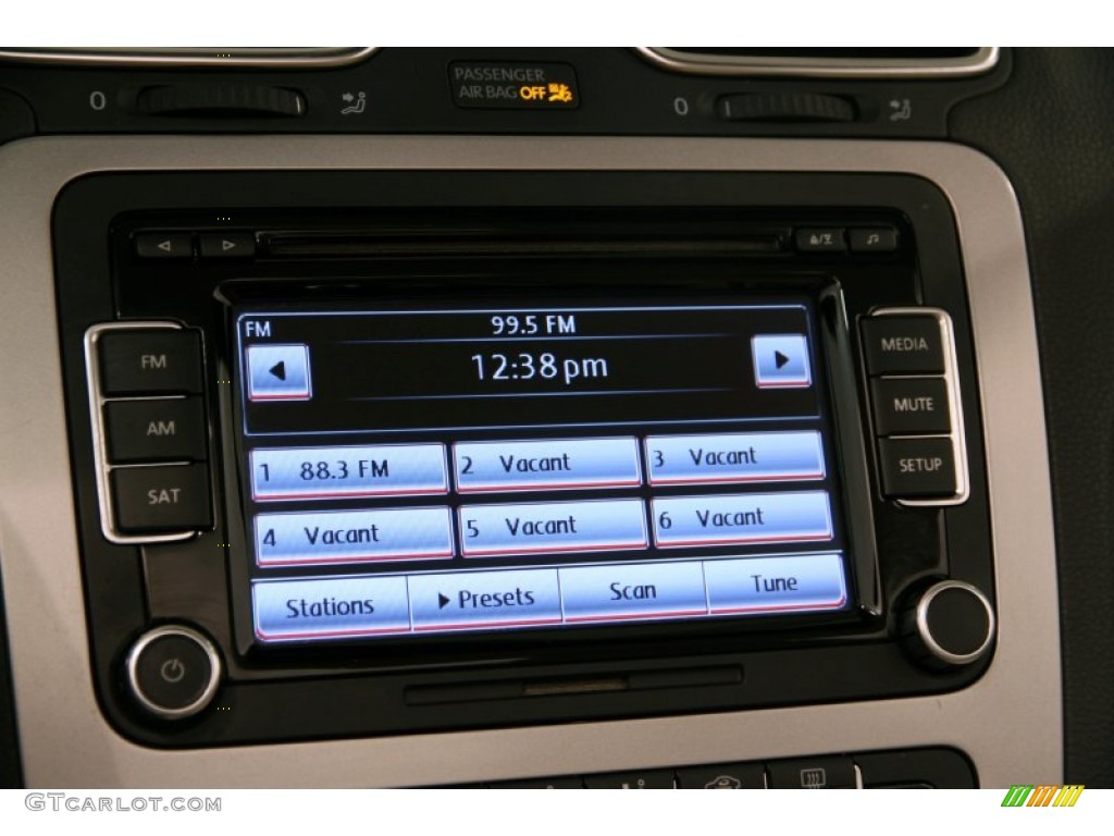 2012 Volkswagen Eos Komfort Controls Photo #95592634