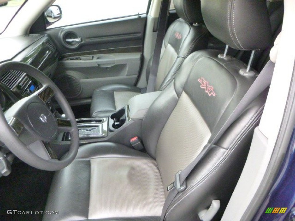 Dark Slate Gray/Light Graystone Interior 2005 Dodge Magnum SE Photo #95593066