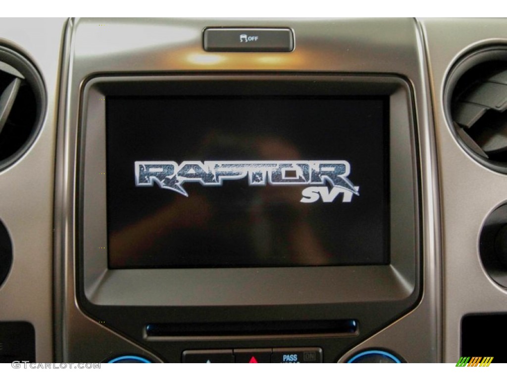2014 F150 SVT Raptor SuperCrew 4x4 - Oxford White / Raptor Black photo #19