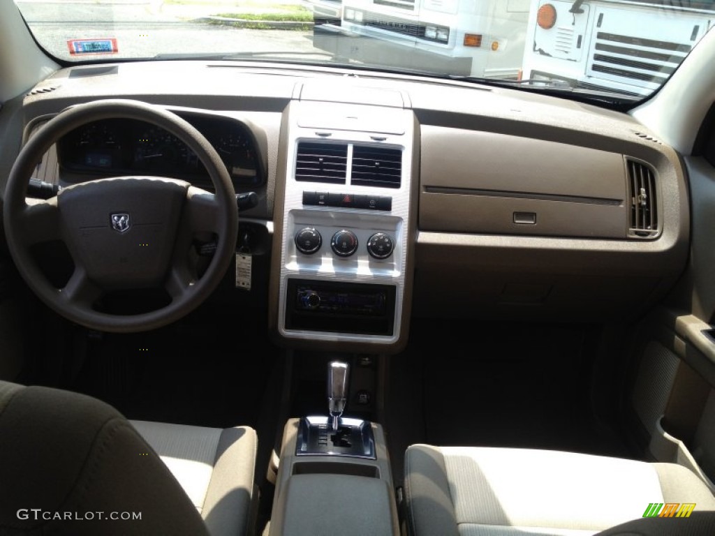 2009 Journey SXT - Light Sandstone Metallic / Pastel Pebble Beige photo #22