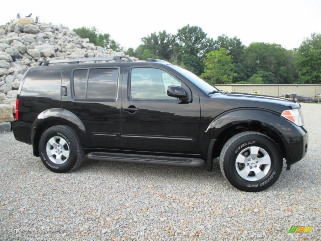 2005 Pathfinder SE 4x4 - Super Black / Graphite photo #33