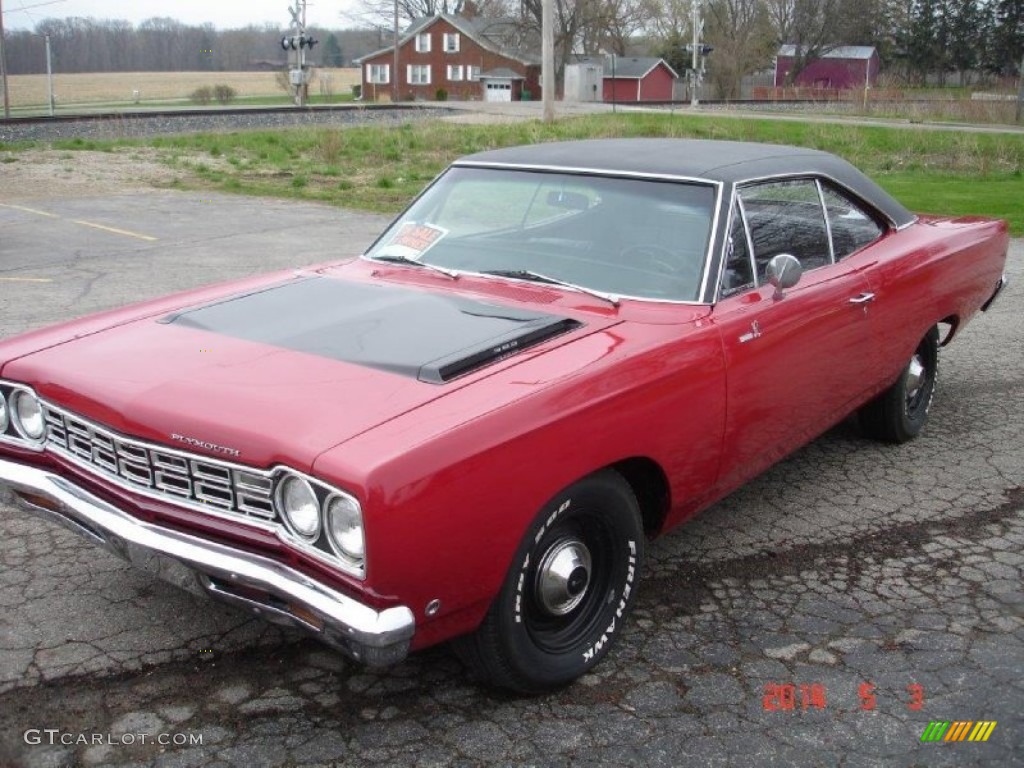 1968 Roadrunner Coupe - Red / Black photo #2