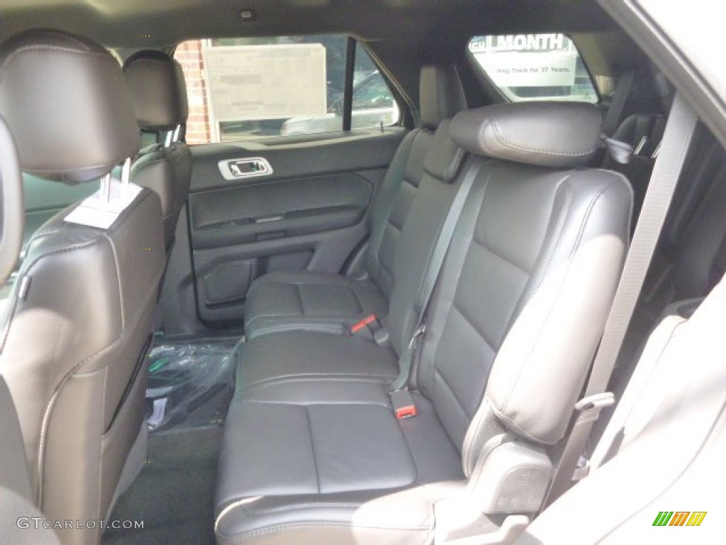 2015 Explorer XLT 4WD - Ingot Silver / Charcoal Black photo #10