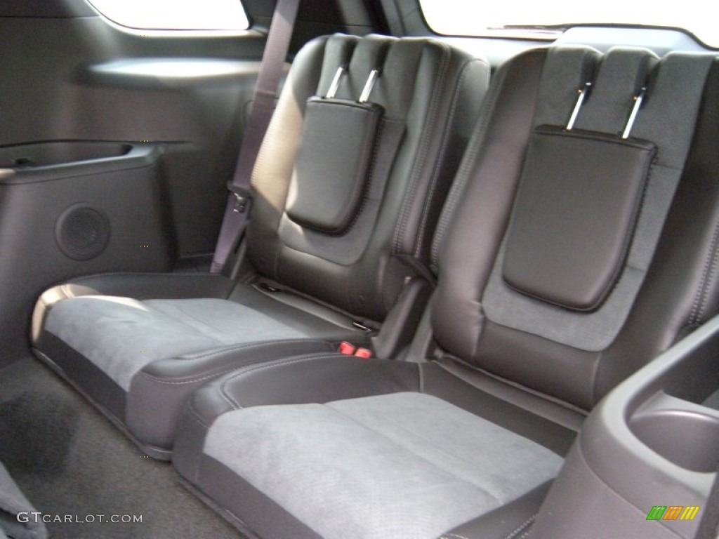 2015 Explorer XLT - Deep Impact Blue / Charcoal Black photo #24