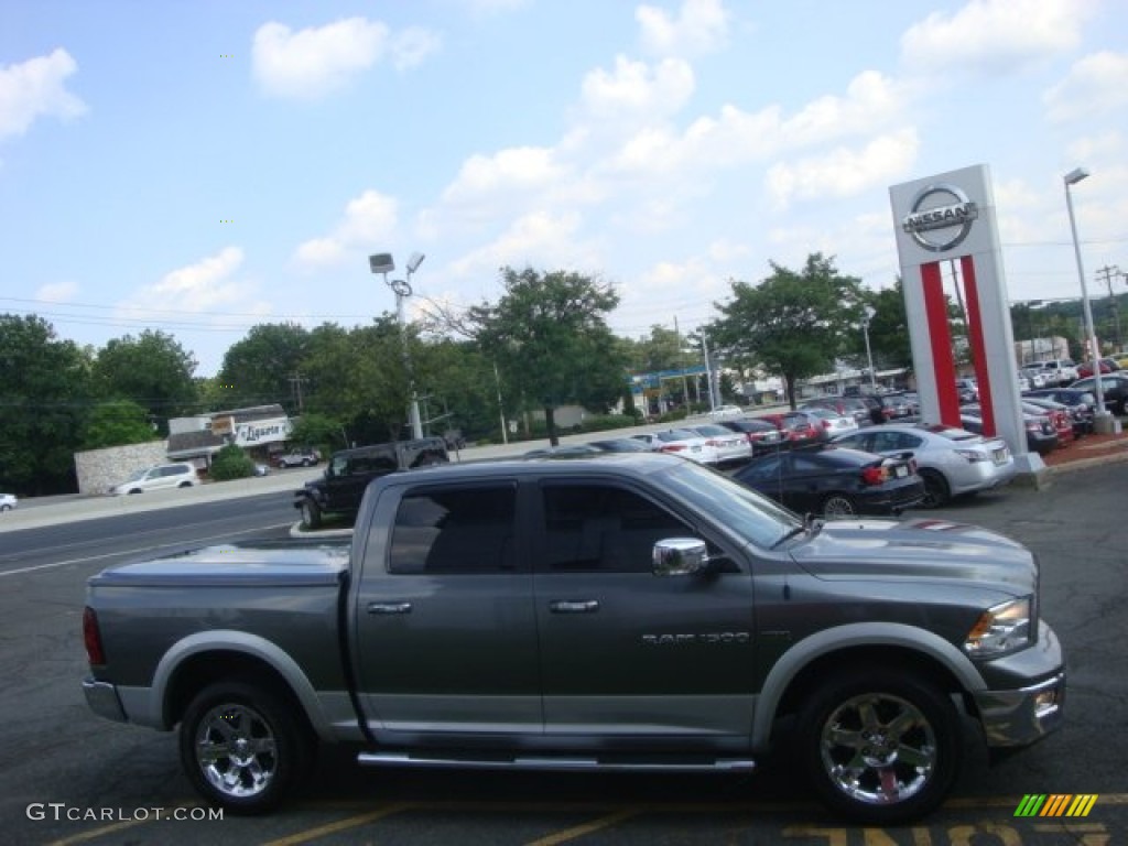 2012 Ram 1500 Laramie Crew Cab 4x4 - Mineral Gray Metallic / Dark Slate Gray photo #4