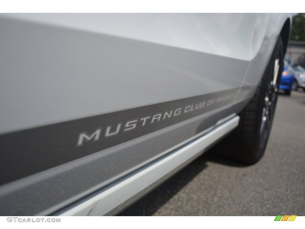 2014 Mustang V6 Convertible - Oxford White / Charcoal Black photo #20