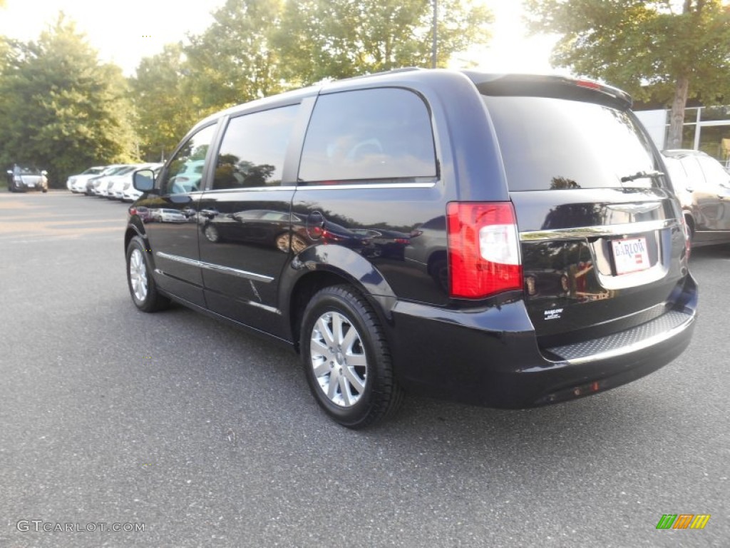 2011 Town & Country Touring - L - Sapphire Crystal Metallic / Black/Light Graystone photo #4