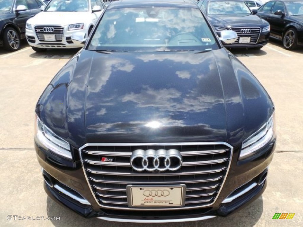 2015 S8 quattro S - Brilliant Black / Black Valcona photo #2