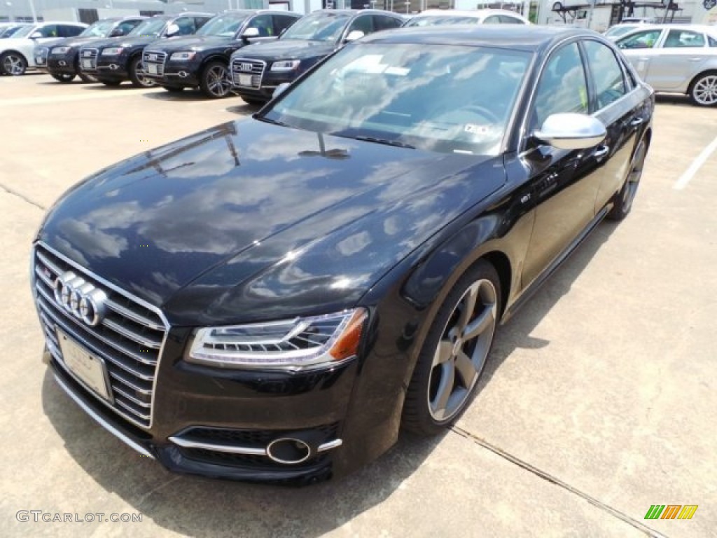 2015 S8 quattro S - Brilliant Black / Black Valcona photo #3