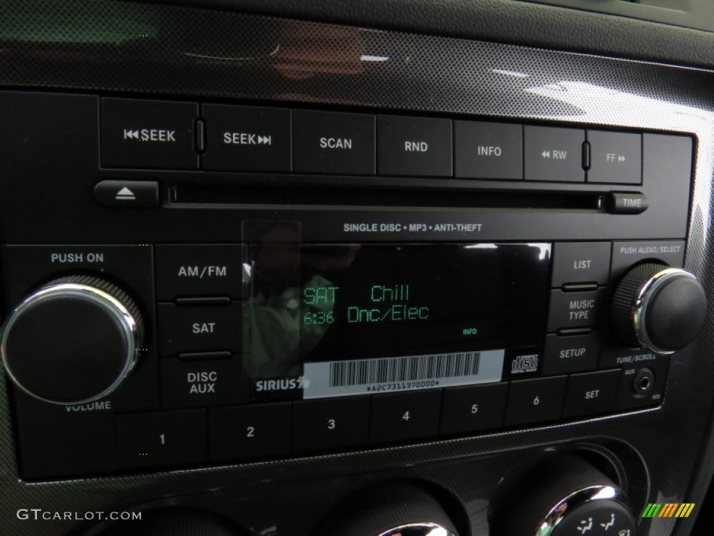 2014 Challenger SXT - Billet Silver Metallic / Dark Slate Gray photo #13