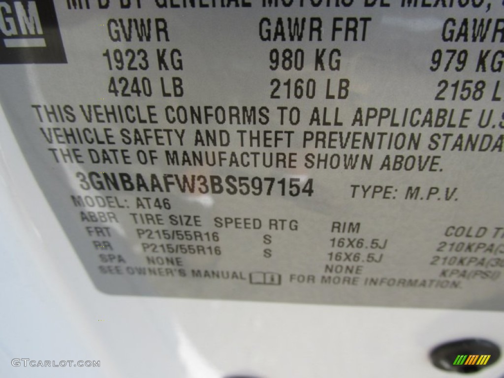 2011 HHR LS - Arctic Ice White / Gray photo #19