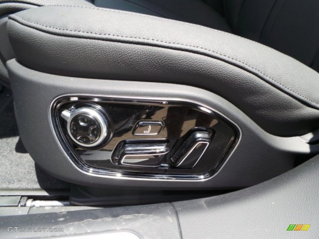 2015 Audi A8 L 3.0T quattro Controls Photo #95639506