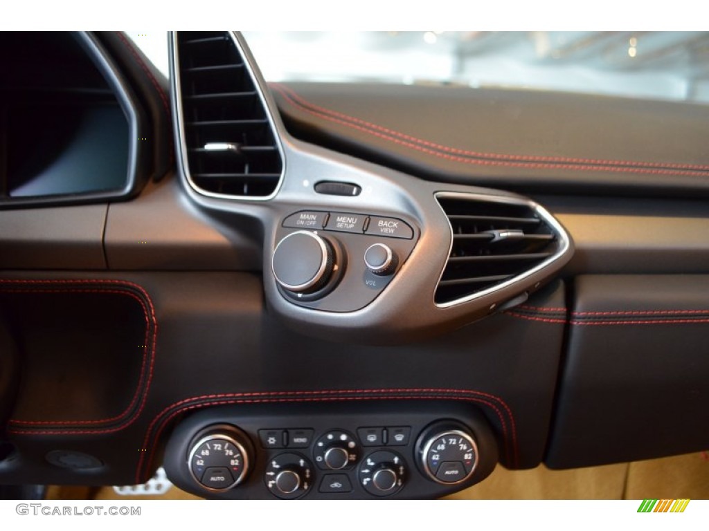 2013 Ferrari 458 Italia Controls Photo #95664028