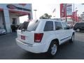 Stone White - Grand Cherokee Laredo Photo No. 7