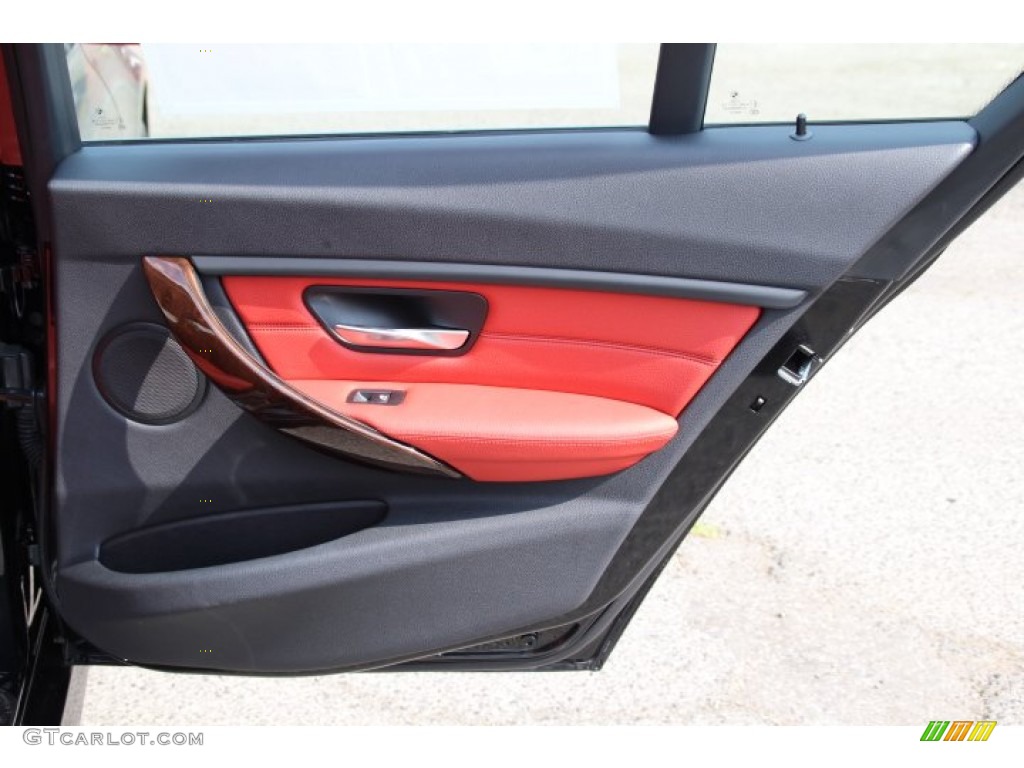 2014 BMW 3 Series 328i xDrive Sedan Coral Red/Black Door Panel Photo #95672868