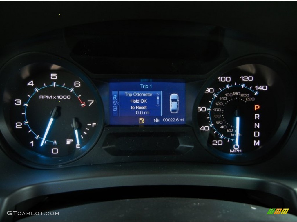 2015 Explorer FWD - Oxford White / Medium Light Stone photo #10