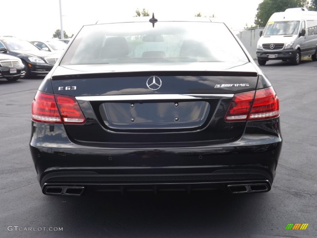 2014 E 63 AMG S-Model - Black / Black photo #4