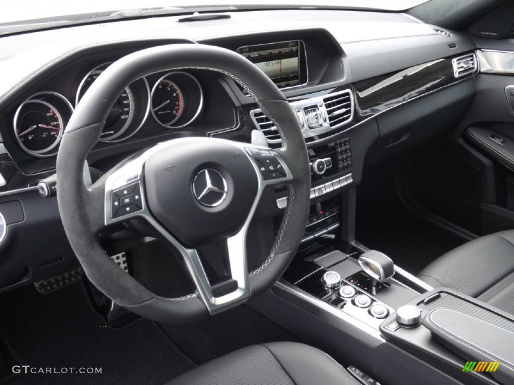 2014 Mercedes-Benz E 63 AMG S-Model Black Dashboard Photo #95694330