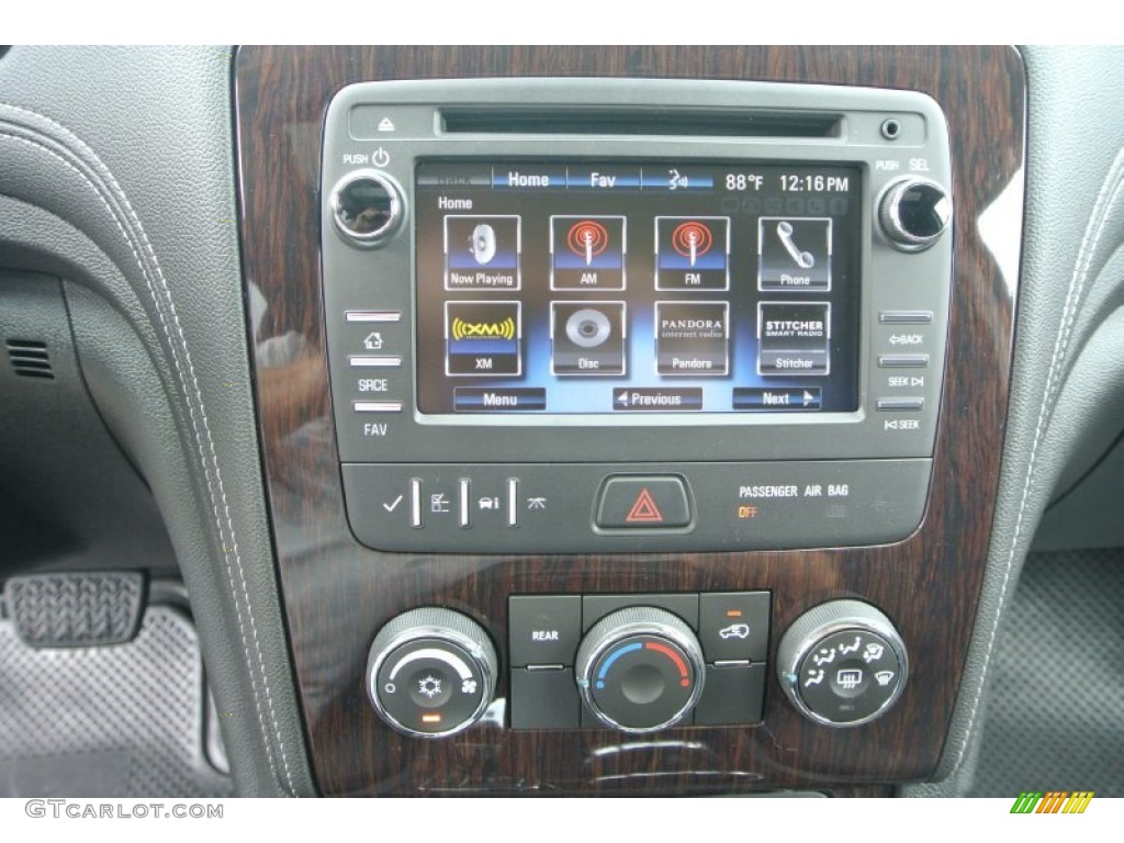 2015 Chevrolet Traverse LT Controls Photo #95708963