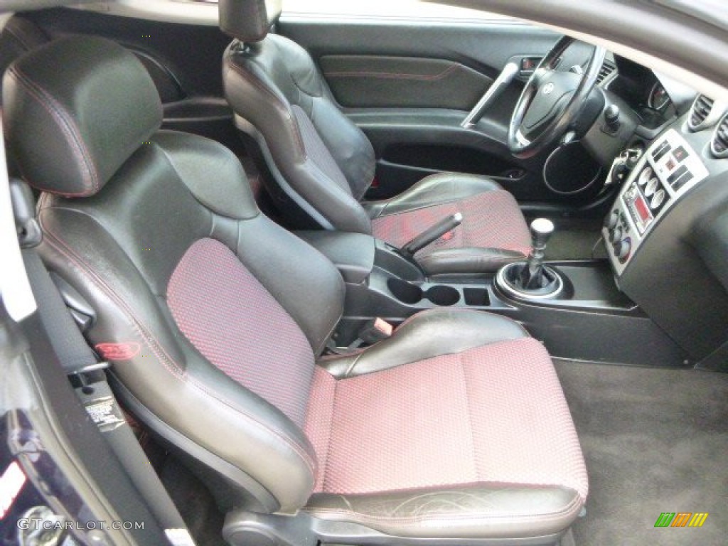 2005 Hyundai Tiburon SE Front Seat Photos
