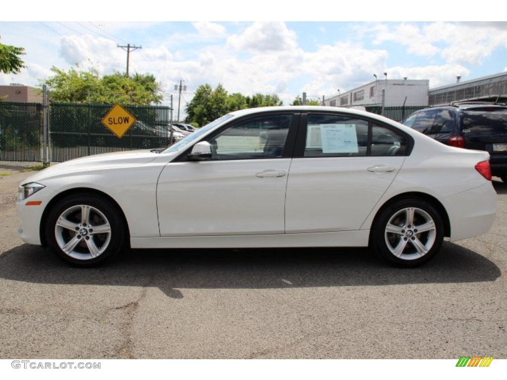 2014 3 Series 328i xDrive Sedan - Alpine White / Black photo #5