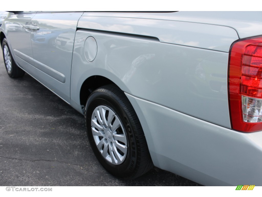 2012 Sedona LX - Silverstone Beige / Beige photo #4
