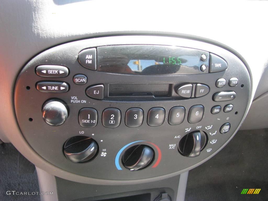 1999 Escort SE Sedan - Atlantic Blue Metallic / Medium Graphite photo #17