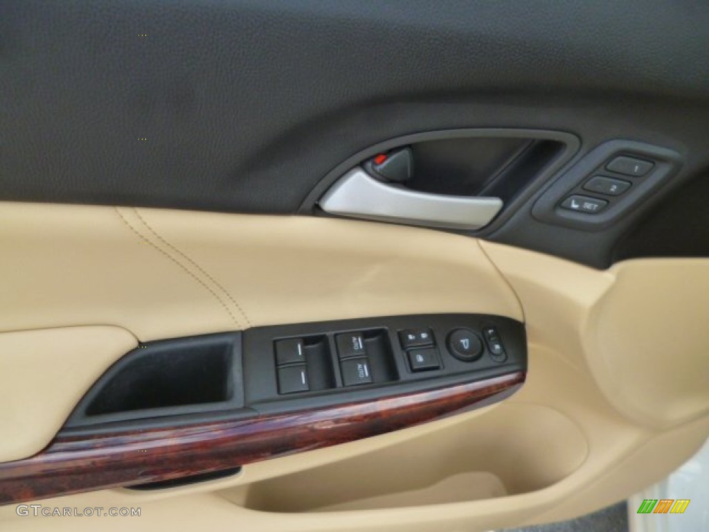 2011 Honda Accord Crosstour EX-L 4WD Ivory Door Panel Photo #95727113