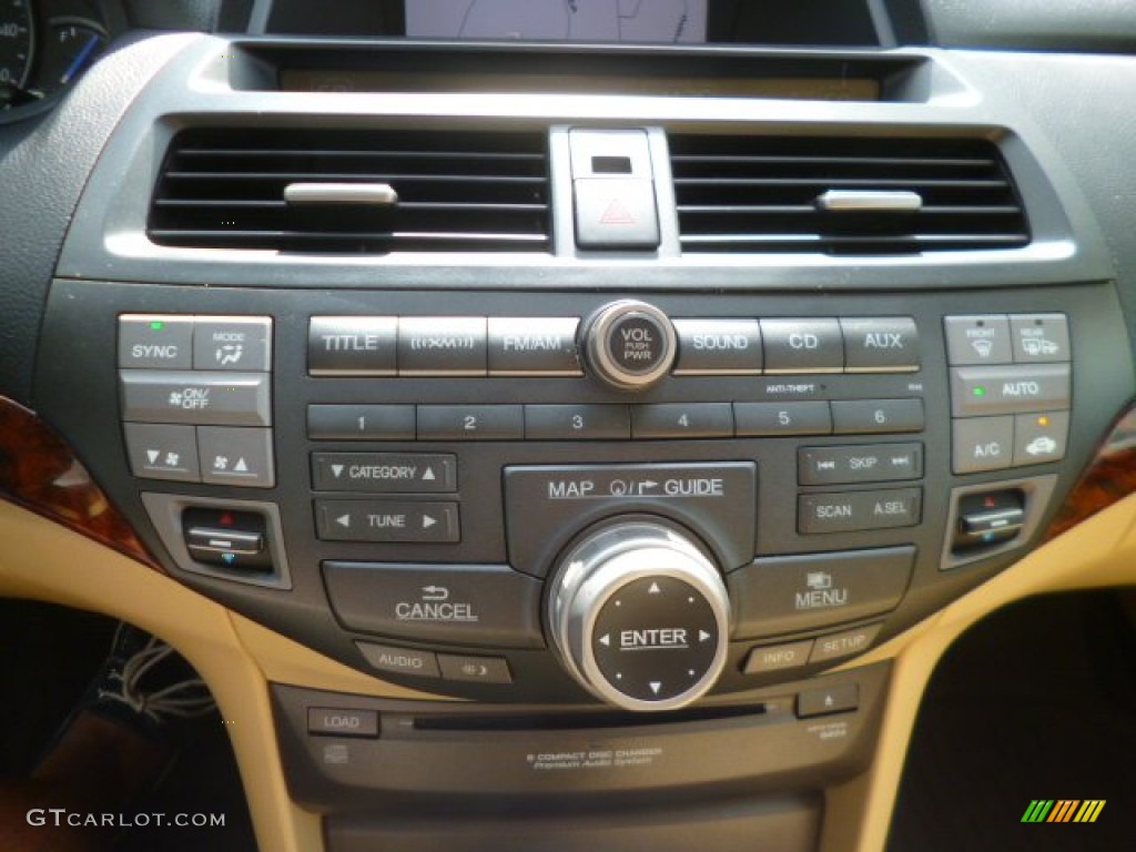 2011 Honda Accord Crosstour EX-L 4WD Controls Photos