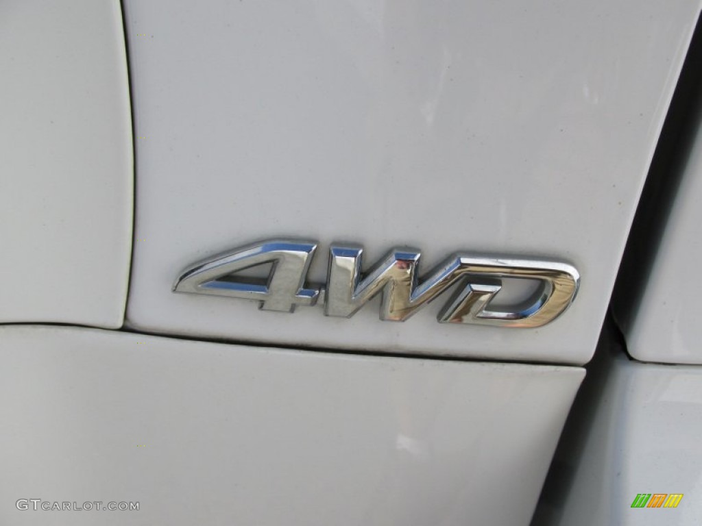 2011 RAV4 I4 4WD - Super White / Ash photo #7