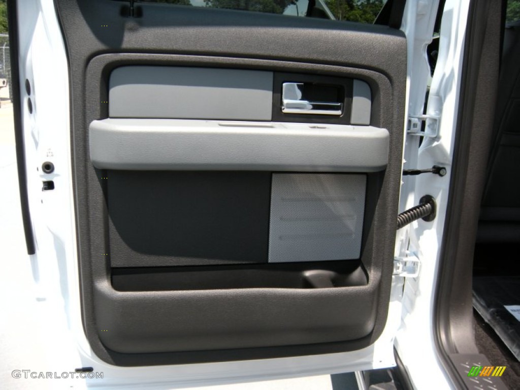 2014 F150 XLT SuperCrew - Oxford White / Steel Grey photo #22