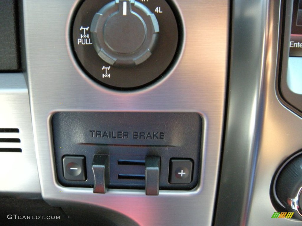 2014 Ford F150 SVT Raptor SuperCrew 4x4 Controls Photo #95754027