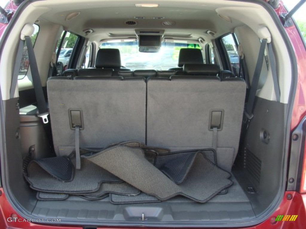 2008 Pathfinder LE V8 4x4 - Red Brawn / Graphite photo #7