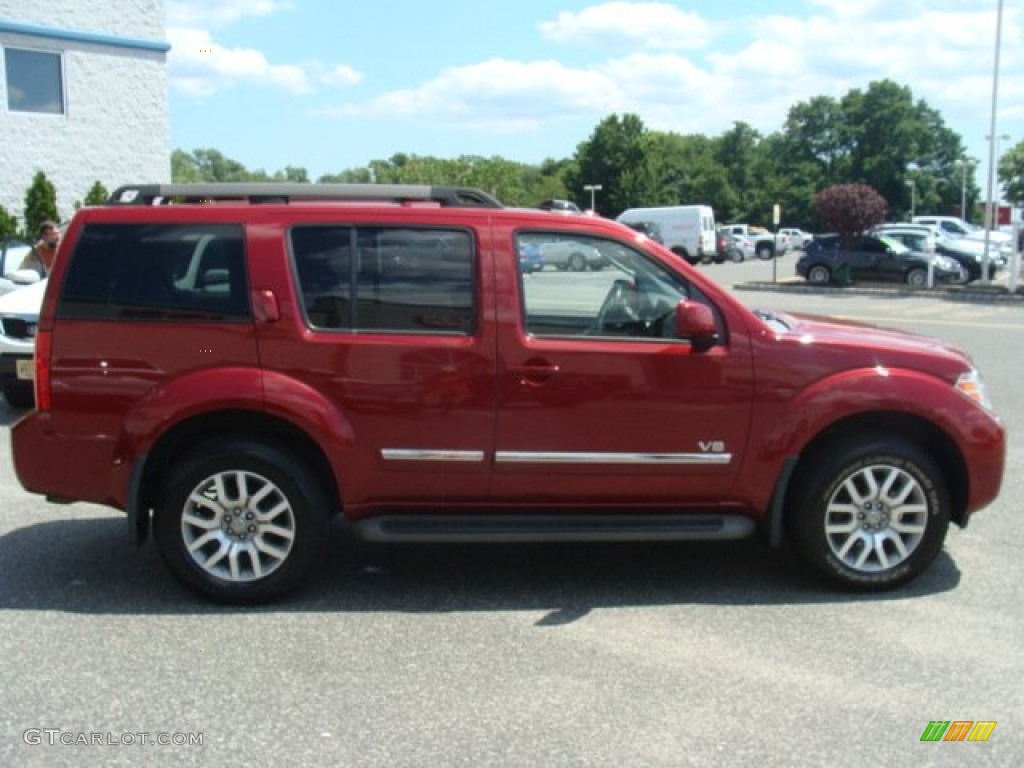 2008 Pathfinder LE V8 4x4 - Red Brawn / Graphite photo #9