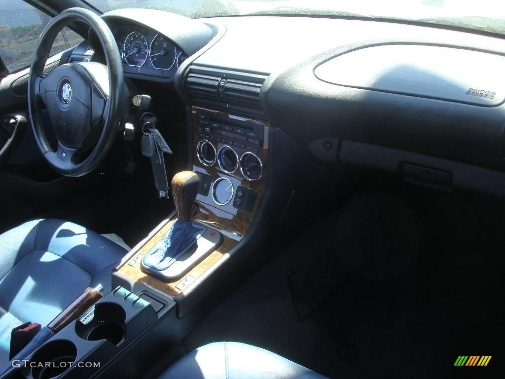 2001 BMW Z3 3.0i Roadster Topaz Dashboard Photo #9575457