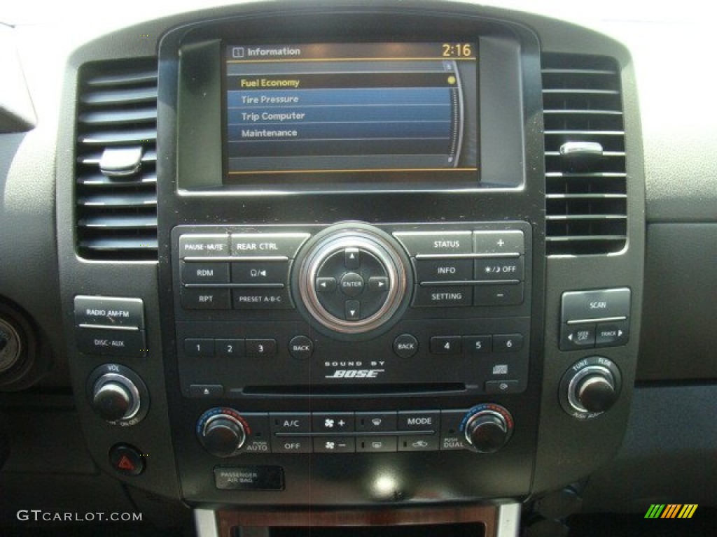 2008 Pathfinder LE V8 4x4 - Red Brawn / Graphite photo #24