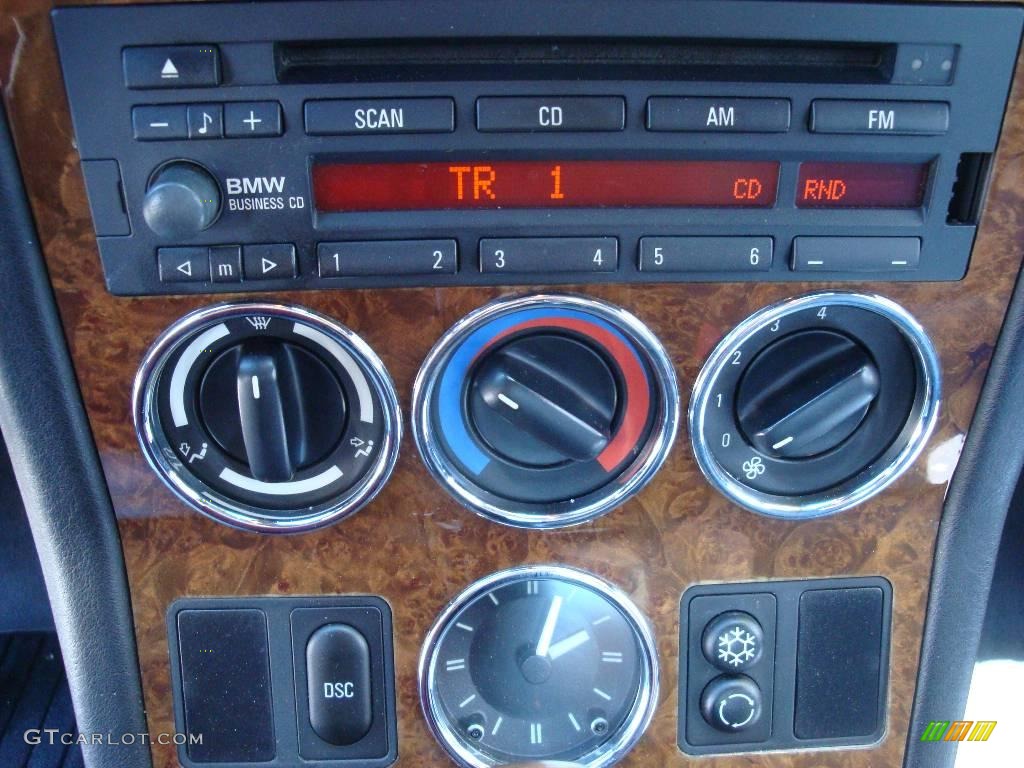 2001 BMW Z3 3.0i Roadster Controls Photo #9575467