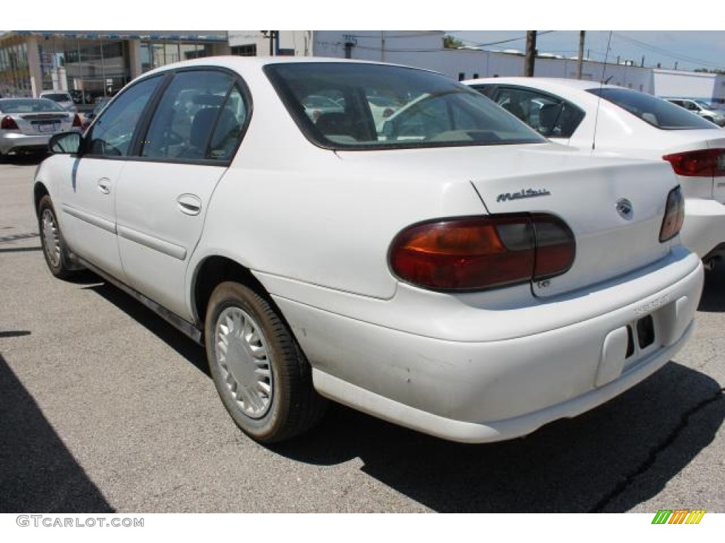 2001 Malibu Sedan - Bright White / Neutral photo #3