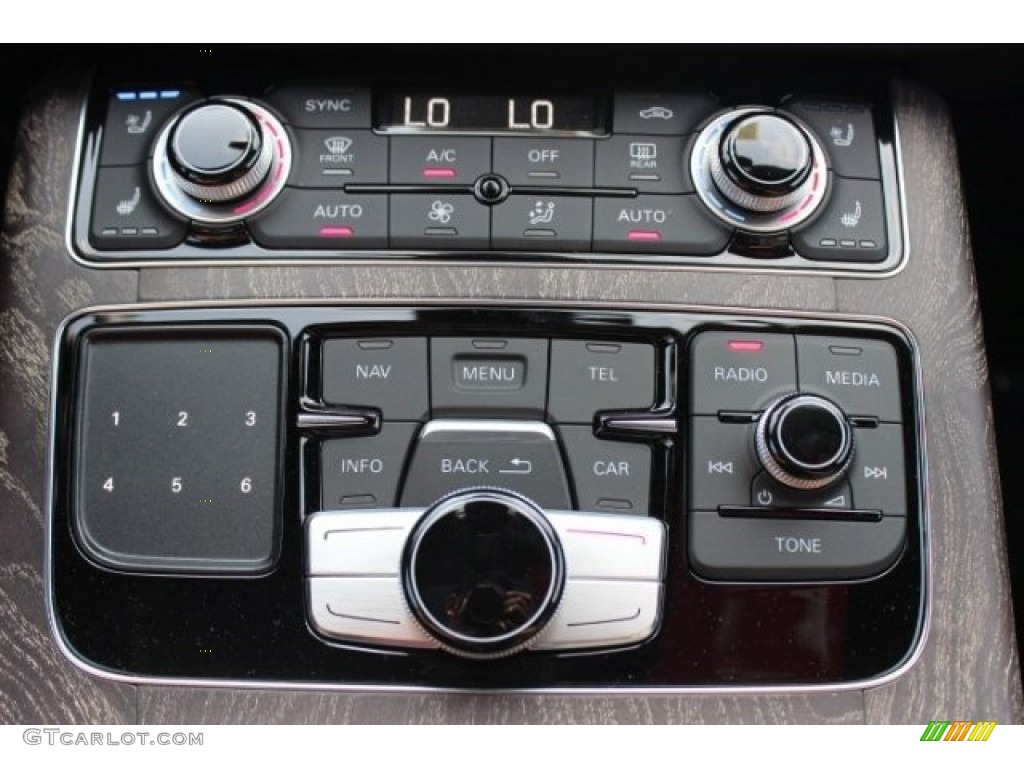 2015 Audi A8 3.0T quattro Controls Photo #95762862